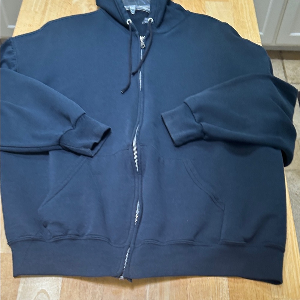 Fruit of the Loom Men's Navy Zip-Up fleece jacket. - Picture 8 of 16